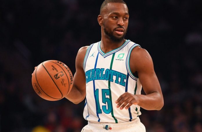 kemba signs in Boston